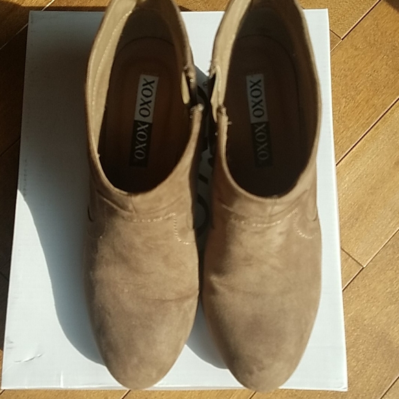 XOXO Aldenson bootie - Picture 2 of 4